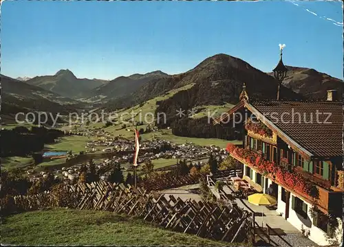 Kirchberg Tirol Jausenstation Filzerhof gegen Rettenstein und Gaisberg Kitzbueheler Alpen Sommerpanorama Kat. Kirchberg in Tirol