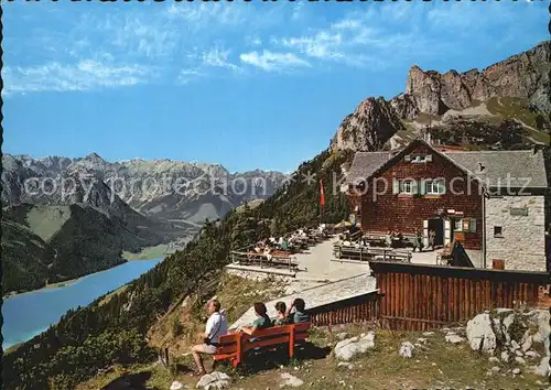 Tirol Region Erfurter Huette mit Rospitze Dalfazerkamm Achensee und Karwendel Kat. Innsbruck