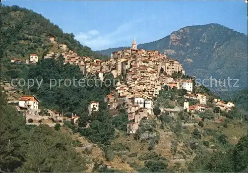 Apricale Valle Nervia Scorcio panoramico