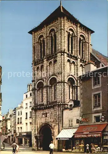 Poitiers Vienne Eglise St Porchaire style roman XII siecle Clocher Porche XI siecle Kat. Poitiers