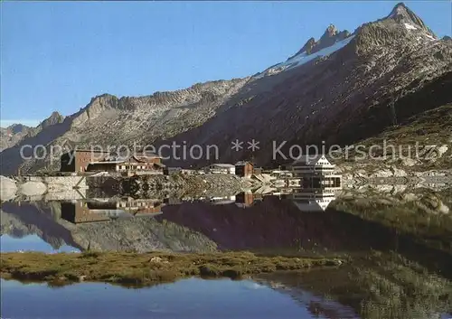 Grimsel Passhoehe Berghotel Totensee Wasserspiegelung Berner Alpen / Grimsel /Rg. Innertkirchen