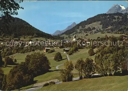 Waltensburg Graubuenden mit Brigelshoernern Kat. Waltensburg