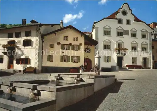 Scuol Tarasp Vulpera Dorfplatz Brunnen / Scuol /Bz. Inn