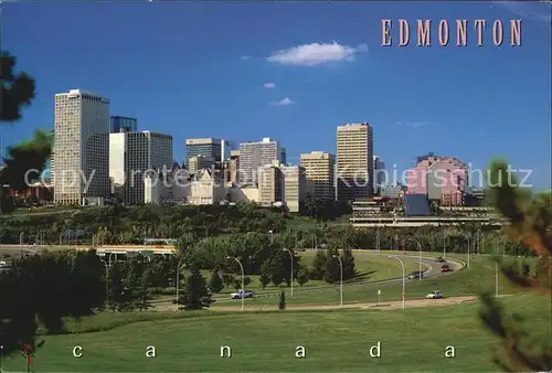 Edmonton Alberta Lush park land North Saskatchewan River Valley Skyscraper Kat. Edmonton