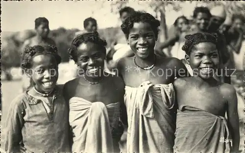 Madagascar Jeunes filles Antandroy Kat. Madagascar