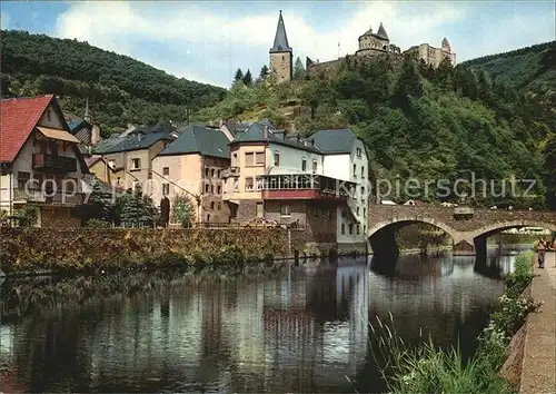 Vianden Le Chateau Hockelstour et Pont de l Our