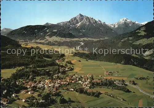 Igls Tirol Stubaital mit Europabruecke Fliegeraufnahme Kat. Innsbruck