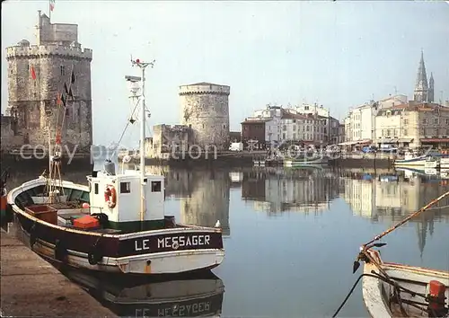 La Rochelle Charente Maritime Le Port Tours St Nicolas de la Chaine et de la Lanterne Kat. La Rochelle
