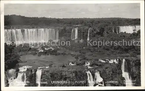 Argentinien Cataratas del Iguazu Wasserfaelle Kat. Argentinien
