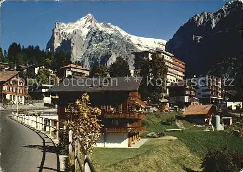 Grindelwald Ortspartie mit Wetterhorn Kat. Grindelwald
