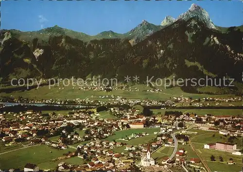 Reutte Tirol mit Hahnenkamm Schneid und Gehrenspitze Kat. Reutte