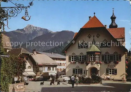 St Gilgen Salzkammergut Dorfpartie mit Schafberg Kat. St Gilgen Wolfgangsee