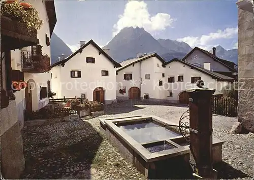 Scuol Tarasp Vulpera Piazetta Scuol Station thermale des alpes Alpines Heilbad Brunnen / Scuol /Bz. Inn