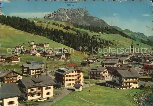 Lech Vorarlberg Ortsansicht mit Kirche mit Blick zum Karhornmassiv Lechquellengebirge Kat. Lech