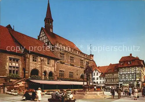 Goettingen Niedersachsen Marktplatz mit Rathaus Kat. Goettingen