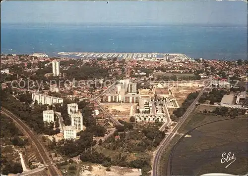 Arcachon Gironde Vue generale aerienne sur les residences Kat. Arcachon