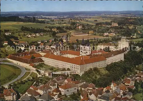 Kremsmuenster Stift Fliegeraufnahme Kat. Kremsmuenster