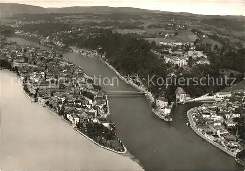 Passau Zusammenfluss von Inn Donau Ilz Fliegeraufnahme Kat. Passau