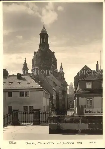 Dresden Frauenkirche vor der Zerstoerung 1945 Kat. Dresden Elbe