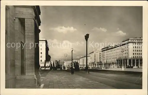 Berlin Stalinallee Blick zur HO Gaststaette Warschau Kat. Berlin