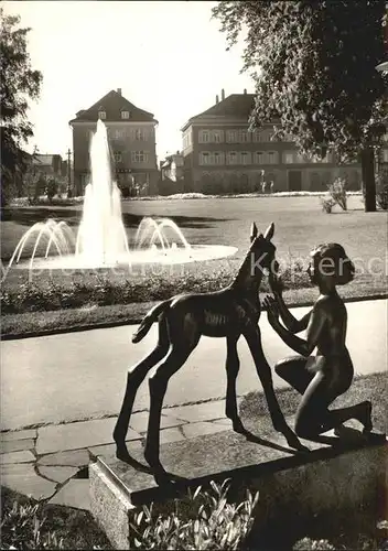 Reutlingen Listplatz Skulptur Maedchen mit Fohlen Springbrunnen Kat. Reutlingen