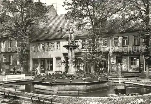 Schleusingen Marktbrunnen Standbild Graefin Elisabeth von Henneberg Kat. Schleusingen