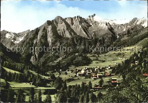 Praegraten Grossvenediger mit Roethspitze Quirl und Malhamspitze Venedigergruppe Gebirgspanorama / Praegraten am Grossvenediger /Osttirol