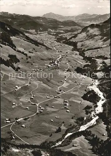 Mittelberg Kleinwalsertal Blick ins Kleine Walsertal Fliegeraufnahme Kat. Oesterreich