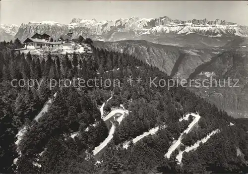 Monte Penegal Hotel Monte Penegal mit Dolomiten Fliegeraufnahme Kat. Italien