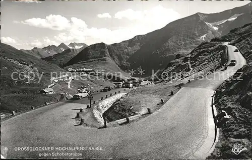 Heiligenblut Kaernten Grossglockner Hochalpenstrasse gegen Schobergruppe Hohe Tauern Kat. Heiligenblut