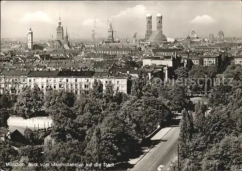 Muenchen Blick vom Maximilianeum auf die Stadt Innenstadt Frauenkirche Kat. Muenchen