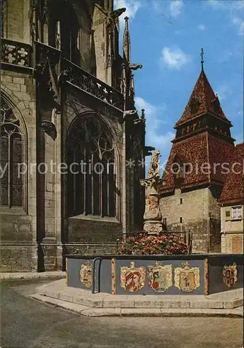 Schwaebisch Gmuend Loewenbrunnen am Chor des Heiligkreuzmuenster und Glockenturm Kat. Schwaebisch Gmuend