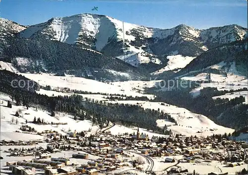 Oberstaufen Schrothkurort mit Hochgrat Winterpanorama Allgaeuer Alpen Fliegeraufnahme Kat. Oberstaufen