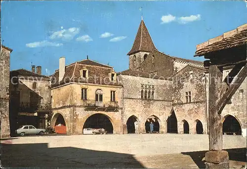 Monpazier Bastide fondee en 1284 par Edouard I Place Arcades Kat. Monpazier