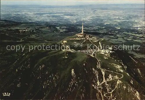 Auvergne Region Fliegeraufnahme Puy de Dome Sendeturm Kat. Clermont Ferrand