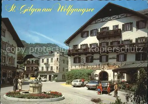 St Gilgen Salzkammergut Rathausplatz mit Mozartbrunnen Kat. St Gilgen Wolfgangsee