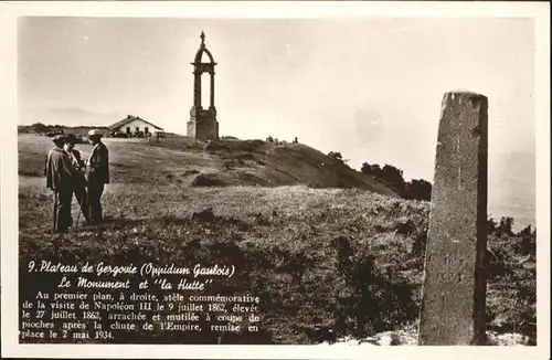 Gergovie Plateau de Gergovie Monument et la Hutte / La Roche-Blanche /Arrond. de Clermont-Ferrand