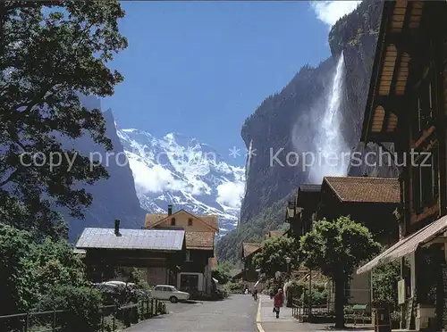 Lauterbrunnen BE Dorfstrasse Staubbachfall Kat. Lauterbrunnen