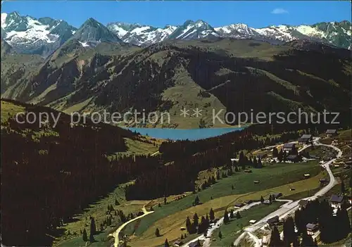 Koenigsleiten mit Zillertaler Alpen Fliegeraufnahme Kat. Wald im Pinzgau