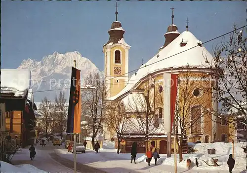 St Johann Tirol Kirchenpartie mit Wildem Kaiser Kat. St. Johann in Tirol