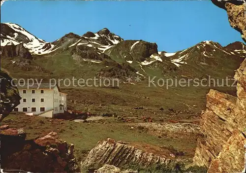 Heidelberger Huette mit Tiroler Scharte Silvretta Kat. Ischgl