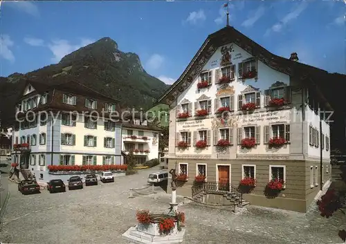 Gersau Vierwaldstaettersee Hof Gersau mit Rathaus /  /