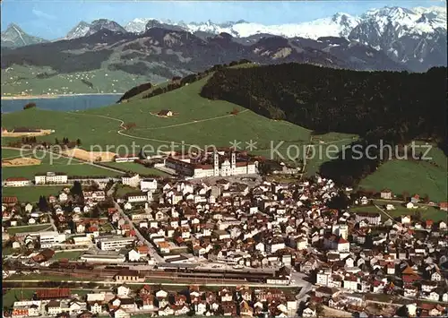 Einsiedeln SZ Kloster Sihlsee und Glarner Alpen Fliegeraufnahme Kat. Einsiedeln