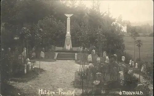 Tannwald Helden Friedhof *