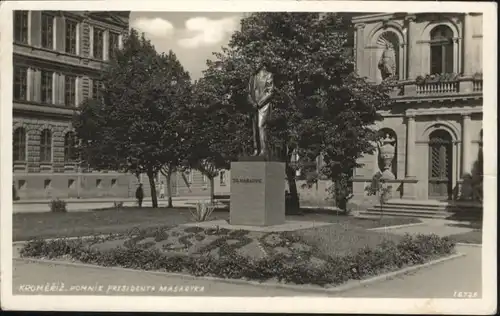 Kromerize Pomnik Presidenta Masaryka x