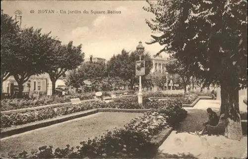 Royan Square Botton Jardin *