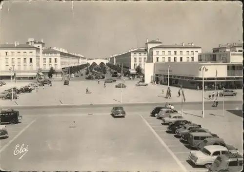 Royan Carrefour Avenue Aristide-Briand x