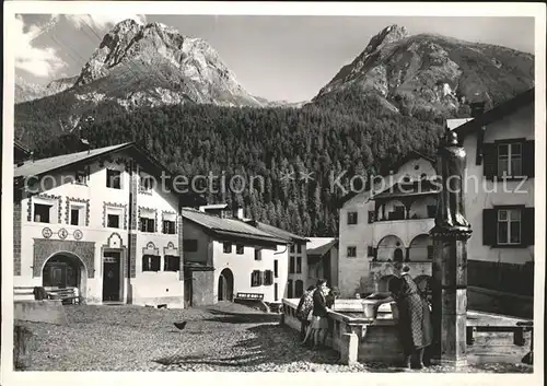 Scuol Dorfplatz Brunnen Kat. Scuol