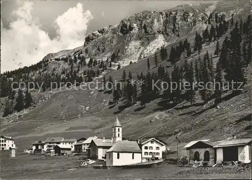 Lue Ortsansicht mit Kirche Kat. Lue Val Muestair