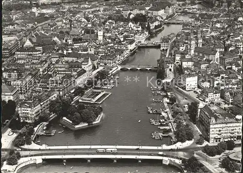 Zuerich Quaibruecke mit Blick auf die Limmat / Zuerich /Bz. Zuerich City